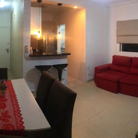 Apartamento Proximo A Praia Da Enseada グァルジャー エクステリア 写真