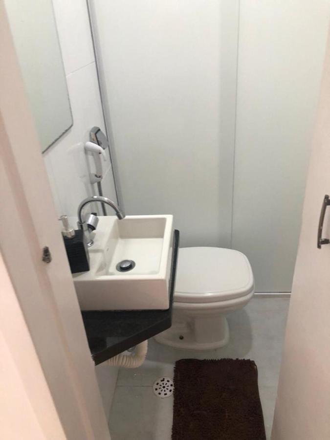 Apartamento Proximo A Praia Da Enseada グァルジャー エクステリア 写真