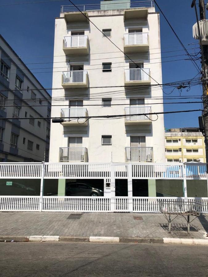 Apartamento Proximo A Praia Da Enseada グァルジャー エクステリア 写真